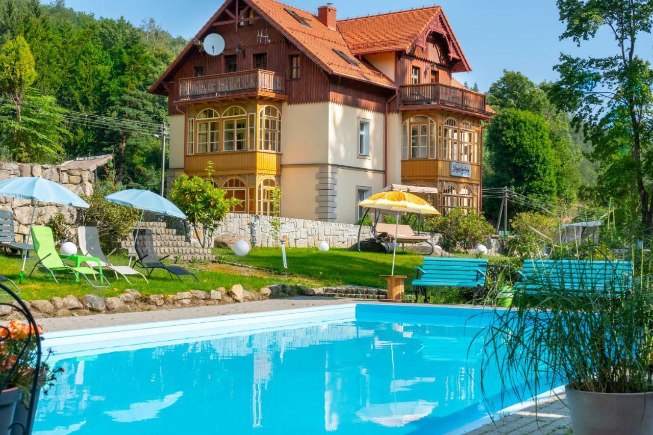 Willa Jagniatkow B&B 외부 사진